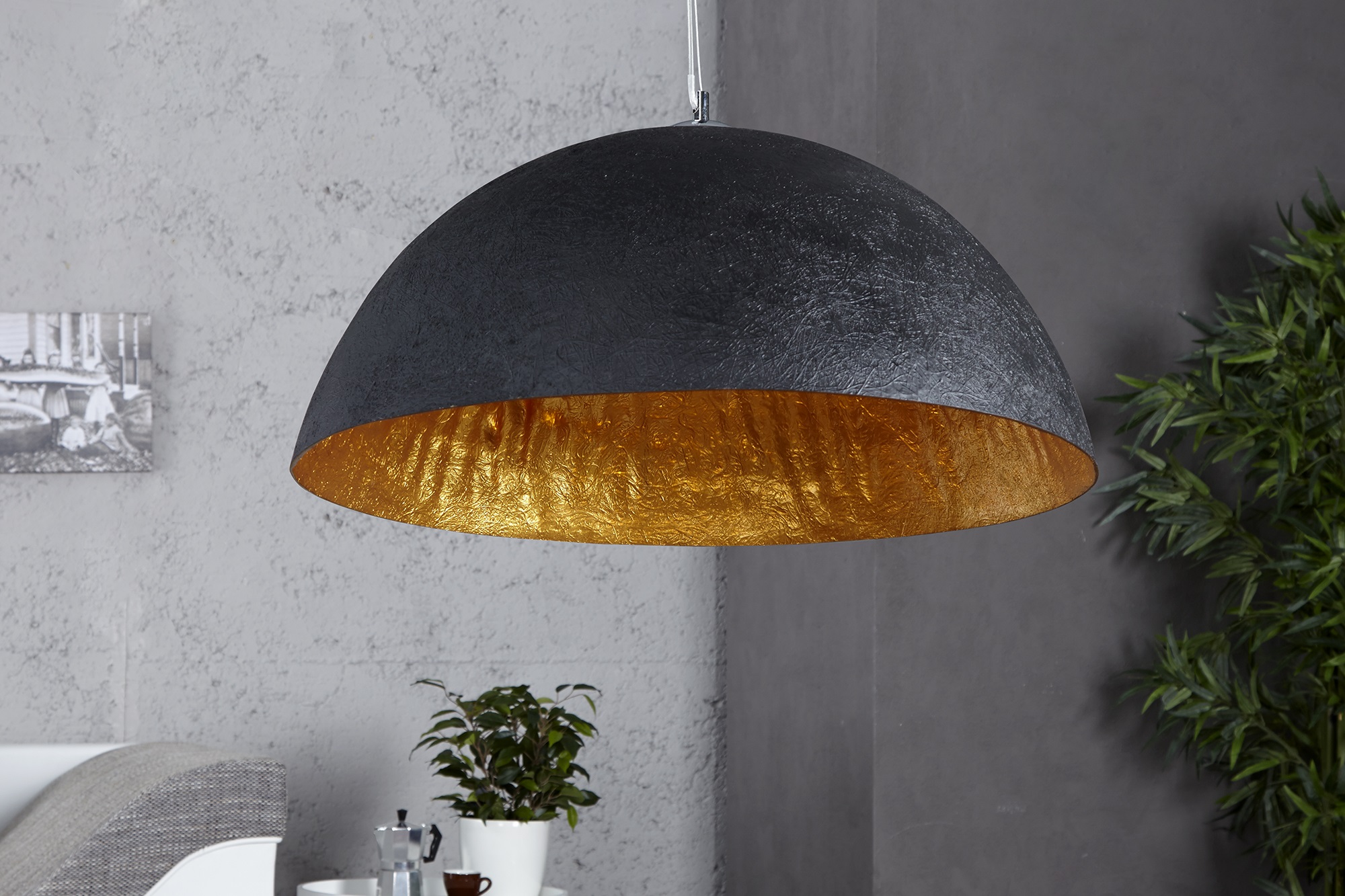 Hanglamp zwart met binnenkant | Aktie Wonen.nl