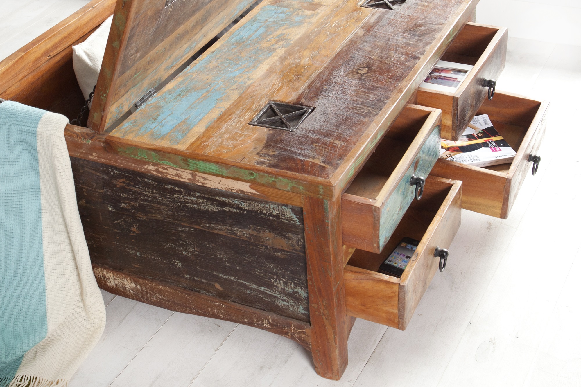 jakarta salontafel recycled hout | Wonen.nl