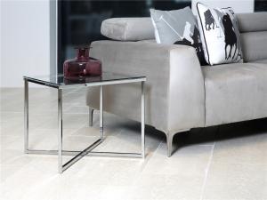 images/productimages/small/bijzettafel-cross-helder-50x50x45-sfeer.jpg