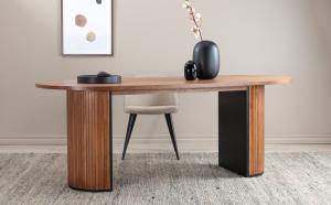 Ronde eettafel walnoot 130 cm sfeerbeeld