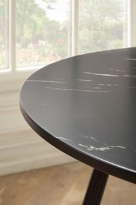 images/productimages/small/ronde-tafel-zwart-marmerlook-75cm-02.jpg