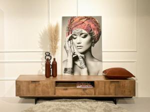 images/productimages/small/tv-meubel-mangohout-220cm.jpg