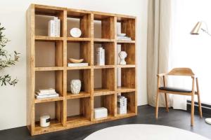 images/productimages/small/vakkenkast-mangohout-naturel-bruin-160x156cm-1.jpg
