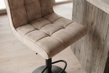 Barkruk beige champagne fluweel zwart onderstel