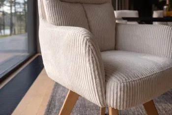 luxe draaibare eetkamerstoel beige met houten poten