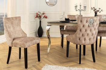 Deluxe stoel beige fluweel met leeuwenkop zwarte poten