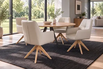 draaibare eetkamerstoel beige leder met houten poten