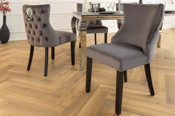 Deluxe stoel grijs fluweel met leeuwenkop zwarte poten