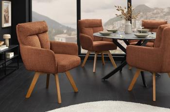 Eetkamerstoel roestbruin bekleding houten poten draaibaar