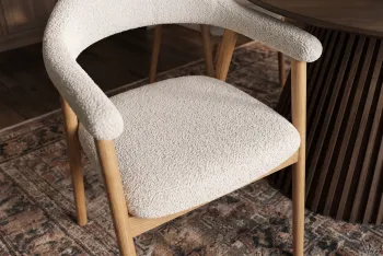 eetkamerstoel eiken met creme bekleding