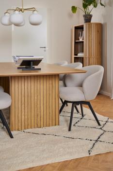 Eettafel eiken kleur met lamellen look 210 cm