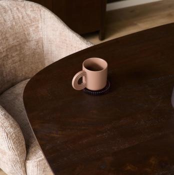 Deens ovale eettafel donkerbruin met zandbeige poten 160 cm