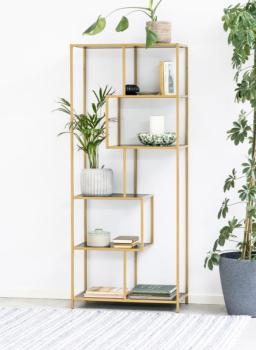 hoge boekenkast zwarte schappen goud frame