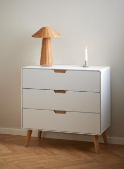 Ladekast wit met eiken accenten