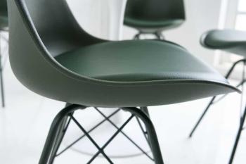 Scandinavische stoel groen