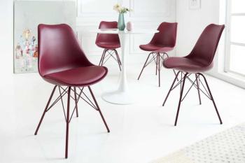 Scandinavische stoel rood