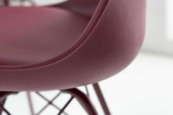Scandinavische stoel rood