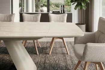 ovale-uitschuifbare-tafel-travertin-champagne beige 160-240 cm